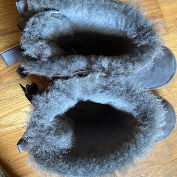 UGG Bailey Bow Boots Grey size 4 - Picture 11 of 11